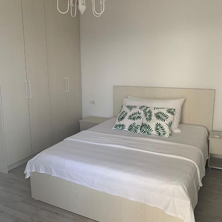 Loli Apartment Luxury White Residence Sarandë Eksteriør bilde