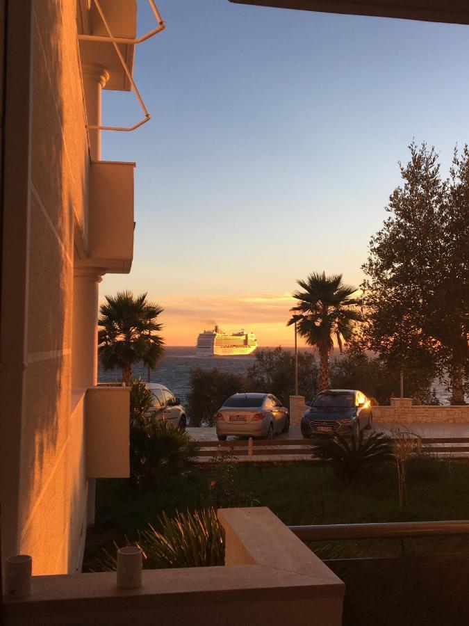 Loli Apartment Luxury White Residence Sarandë Eksteriør bilde