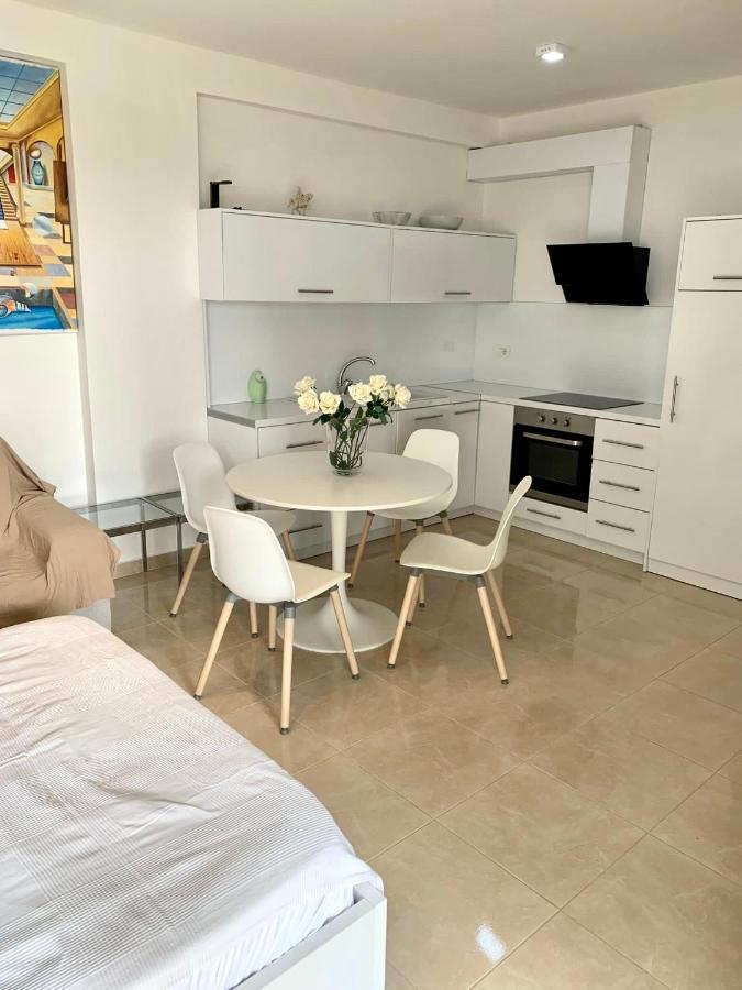 Loli Apartment Luxury White Residence Sarandë Eksteriør bilde