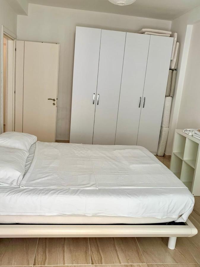 Loli Apartment Luxury White Residence Sarandë Eksteriør bilde