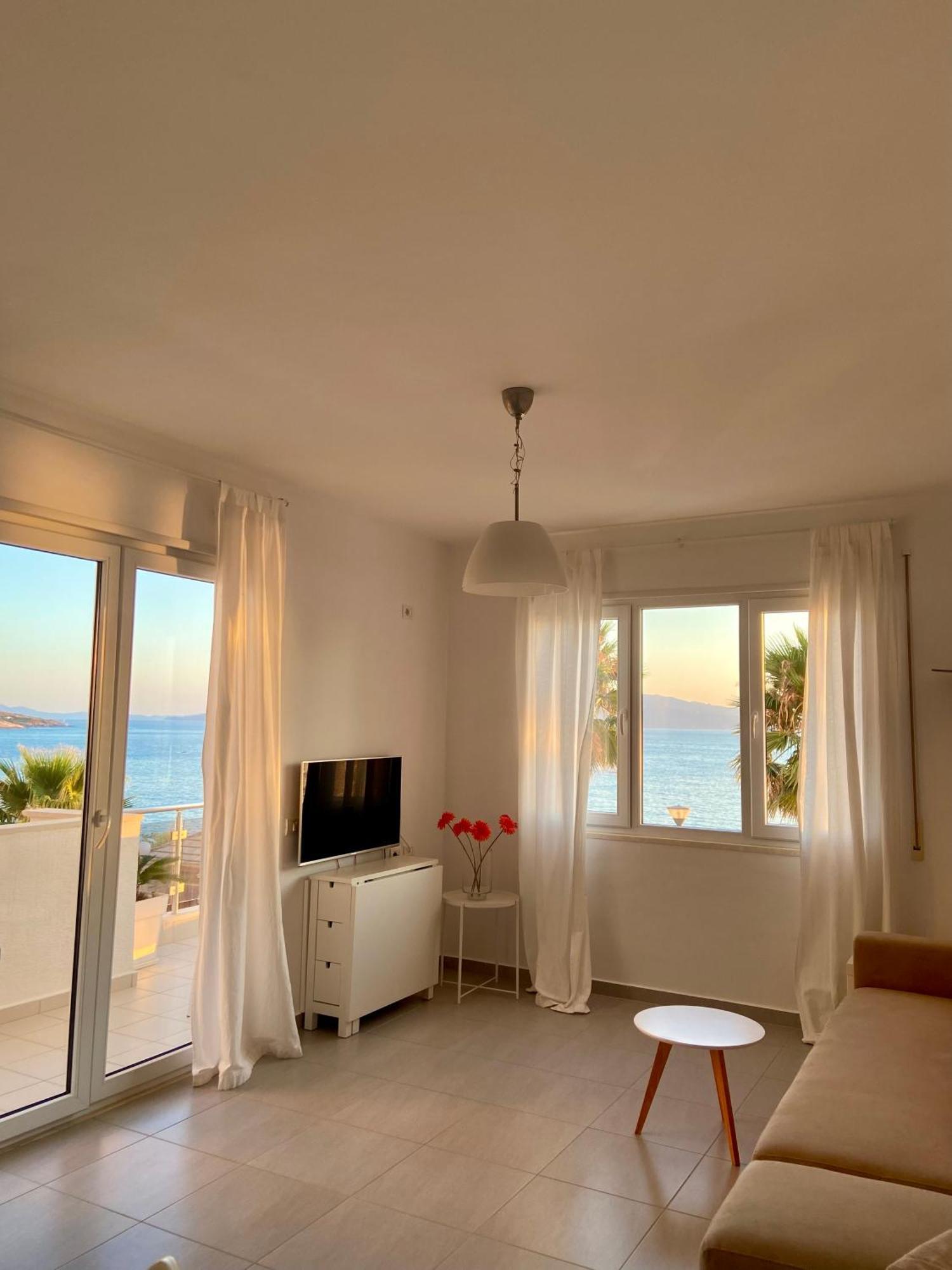 Loli Apartment Luxury White Residence Sarandë Eksteriør bilde